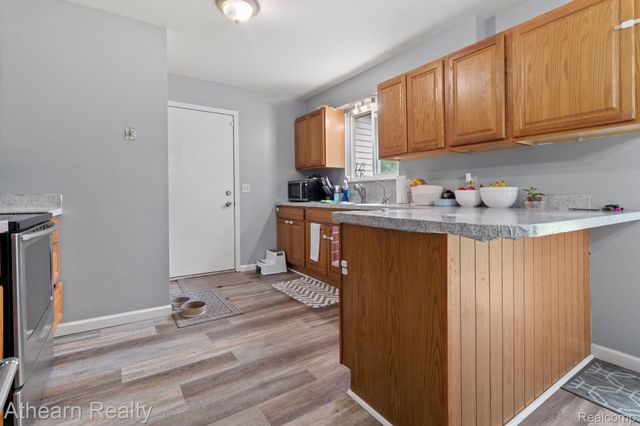 7156 Sharp Road, Mundy Township, MI 48473