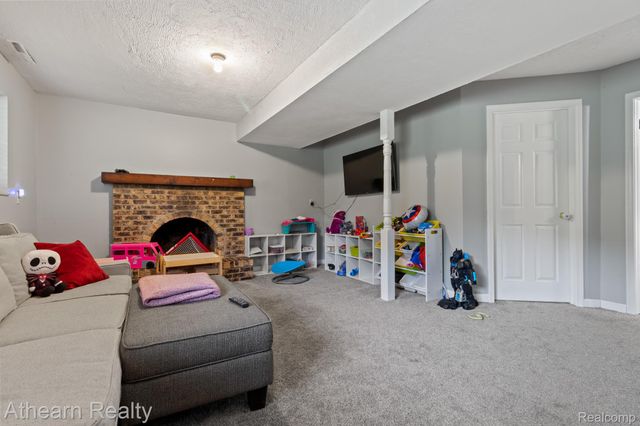 7156 Sharp Road, Mundy Township, MI 48473