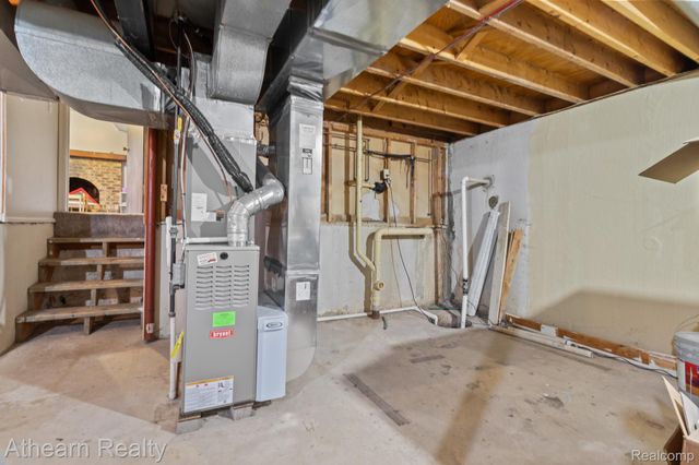 7156 Sharp Road, Mundy Township, MI 48473