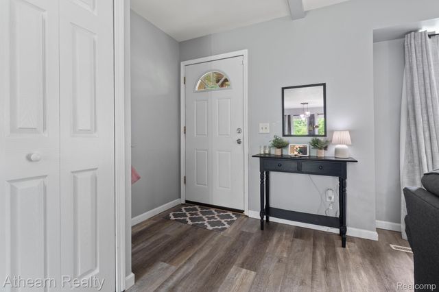 7156 Sharp Road, Mundy Township, MI 48473