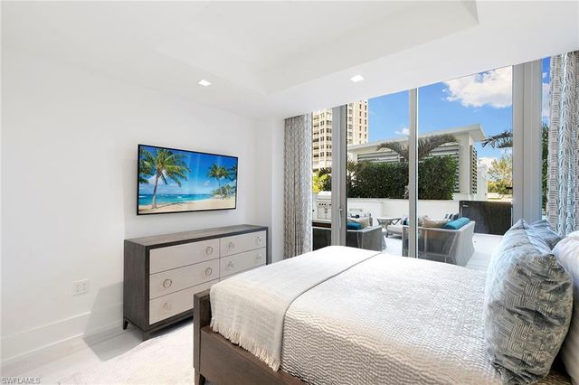 6897 Grenadier BLVD 206, Naples, FL 34108