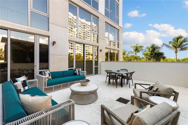 6897 Grenadier BLVD 206, Naples, FL 34108