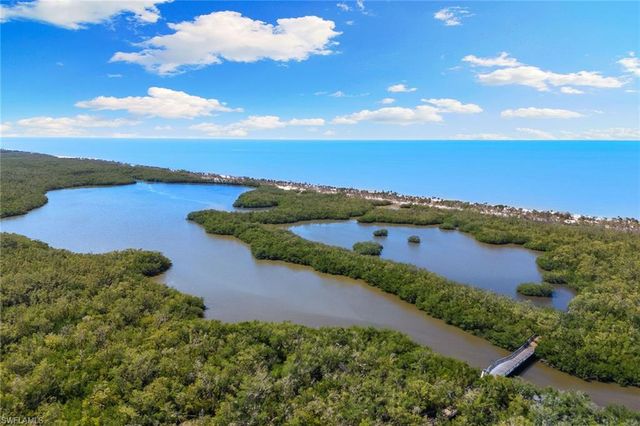 6897 Grenadier BLVD 206, Naples, FL 34108