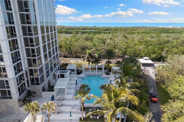 6897 Grenadier BLVD 206, Naples, FL 34108