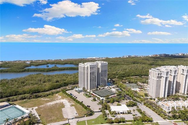 6897 Grenadier BLVD 206, Naples, FL 34108