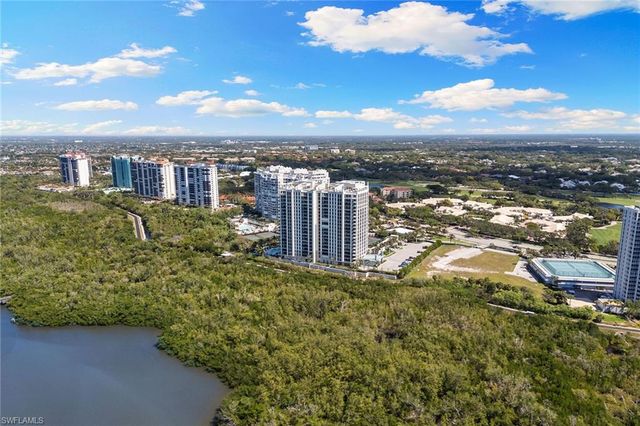 6897 Grenadier BLVD 206, Naples, FL 34108