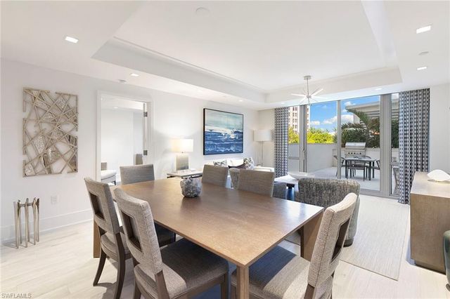 6897 Grenadier BLVD 206, Naples, FL 34108