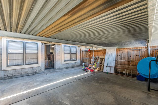 10 E Mountain Creek Drive 25, Grand Prairie, TX 75052