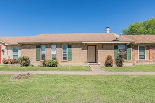 10 E Mountain Creek Drive 25, Grand Prairie, TX 75052