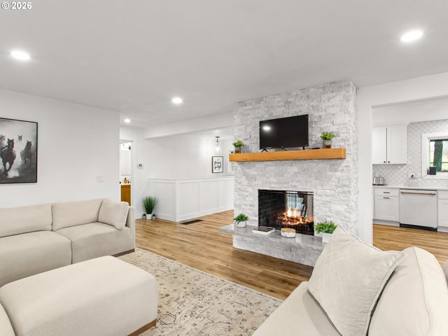 26429 Sw MARKHAVEN St, Sherwood, OR 97140