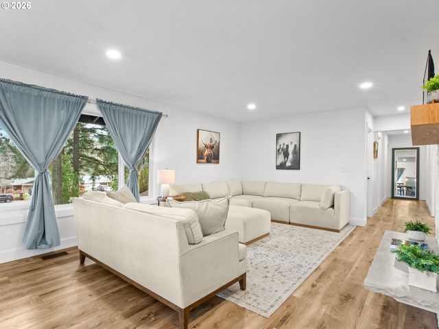 26429 Sw MARKHAVEN St, Sherwood, OR 97140