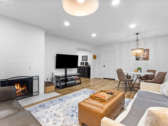 26429 Sw MARKHAVEN St, Sherwood, OR 97140