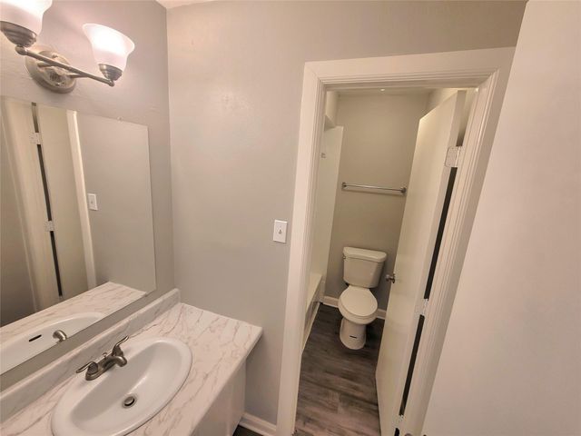 5920 Arncliffe Drive, Houston, TX 77088