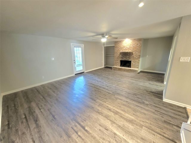 5920 Arncliffe Drive, Houston, TX 77088