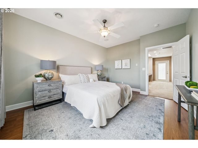 6715 Ne ROSEBAY Dr, Hillsboro, OR 97124