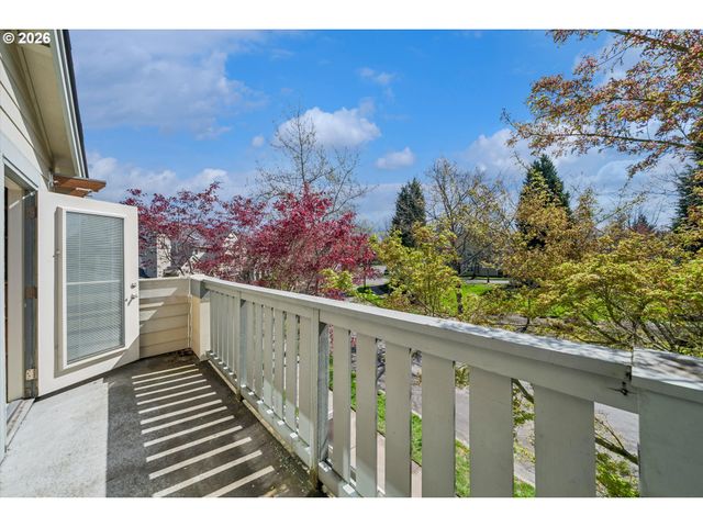 6715 Ne ROSEBAY Dr, Hillsboro, OR 97124