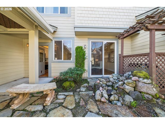 6715 Ne ROSEBAY Dr, Hillsboro, OR 97124