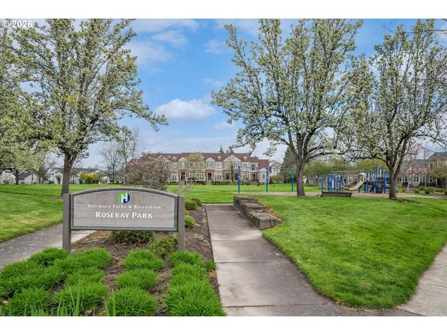 6715 Ne ROSEBAY Dr, Hillsboro, OR 97124