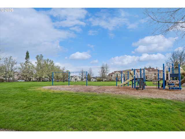 6715 Ne ROSEBAY Dr, Hillsboro, OR 97124