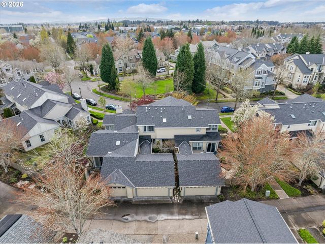 6715 Ne ROSEBAY Dr, Hillsboro, OR 97124