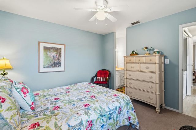 1400 GANDY BOULEVARD N 113, St Petersburg, FL 33702