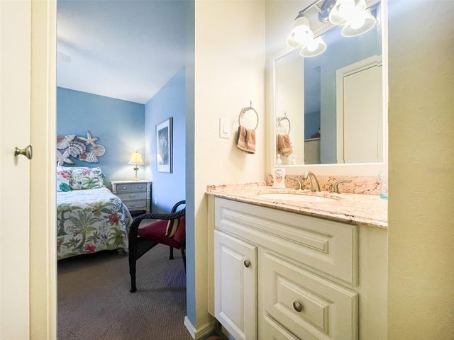 1400 GANDY BOULEVARD N 113, St Petersburg, FL 33702