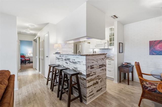 1400 GANDY BOULEVARD N 113, St Petersburg, FL 33702