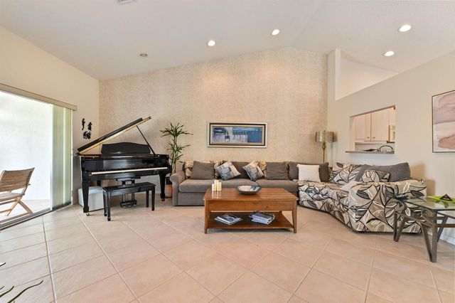 6077 Lake Hibiscus Drive, Delray Beach, FL 33484