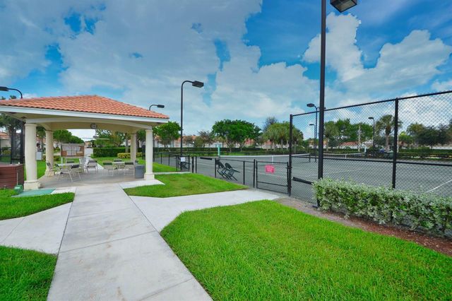 6077 Lake Hibiscus Drive, Delray Beach, FL 33484