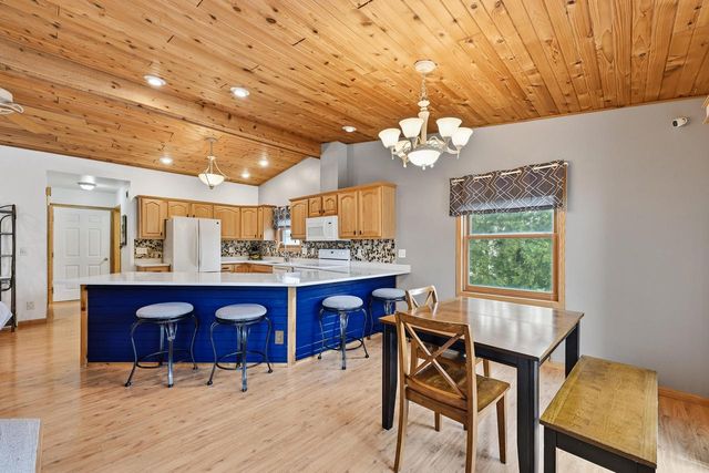 7844 Lakeview ROAD, Waterford, WI 53185