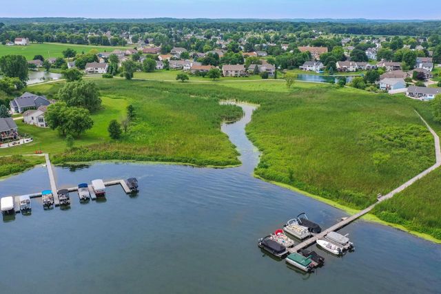7844 Lakeview ROAD, Waterford, WI 53185