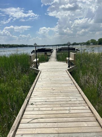 7844 Lakeview ROAD, Waterford, WI 53185