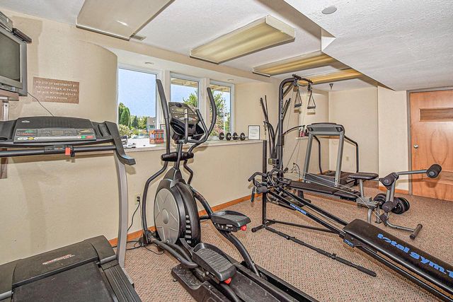 7844 Lakeview ROAD, Waterford, WI 53185