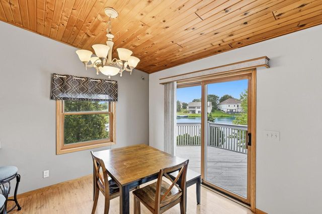 7844 Lakeview ROAD, Waterford, WI 53185