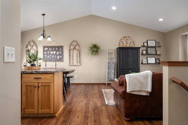 388 Dakota Avenue, Roberts, WI 54023