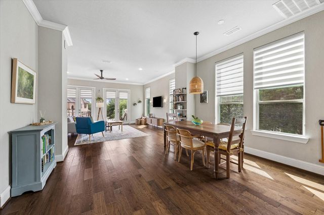 1018 Shepherd Oaks Drive, Houston, TX 77018