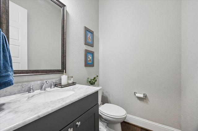 1018 Shepherd Oaks Drive, Houston, TX 77018