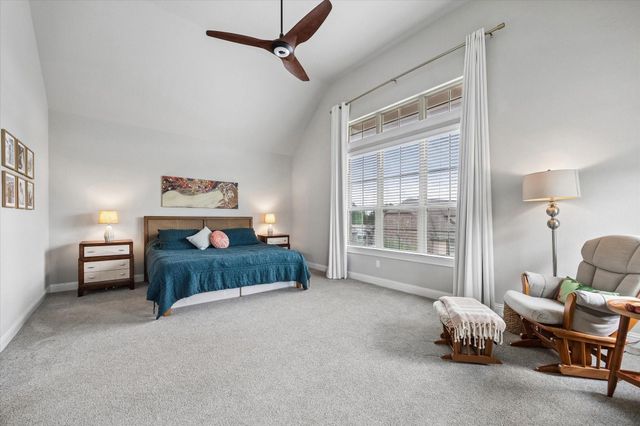 1018 Shepherd Oaks Drive, Houston, TX 77018