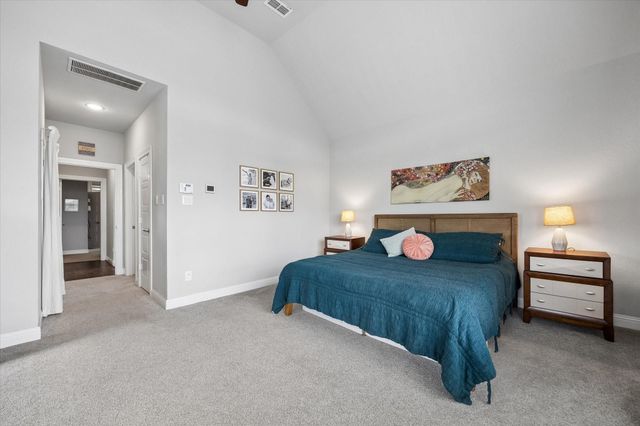 1018 Shepherd Oaks Drive, Houston, TX 77018