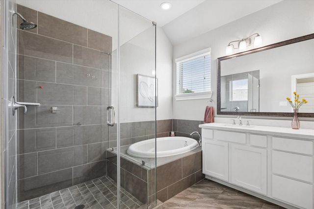 1018 Shepherd Oaks Drive, Houston, TX 77018