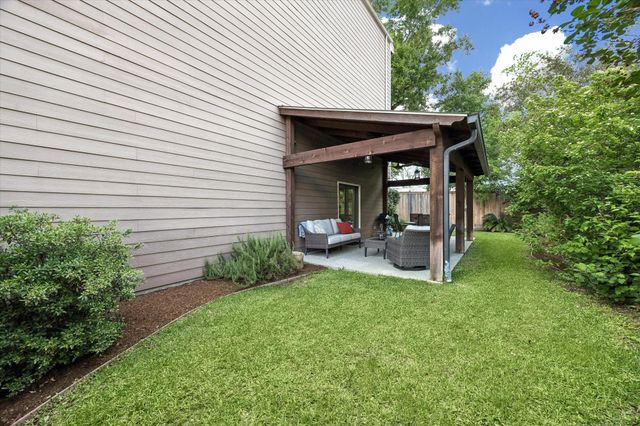 1018 Shepherd Oaks Drive, Houston, TX 77018