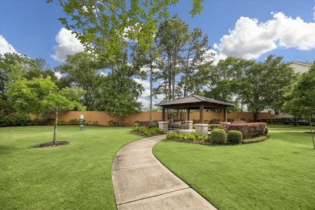 1018 Shepherd Oaks Drive, Houston, TX 77018