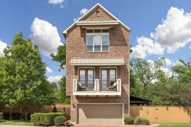 1018 Shepherd Oaks Drive, Houston, TX 77018