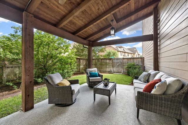 1018 Shepherd Oaks Drive, Houston, TX 77018