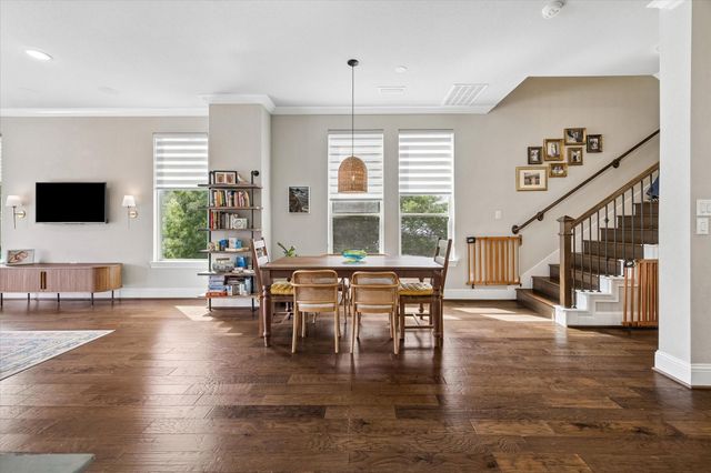 1018 Shepherd Oaks Drive, Houston, TX 77018