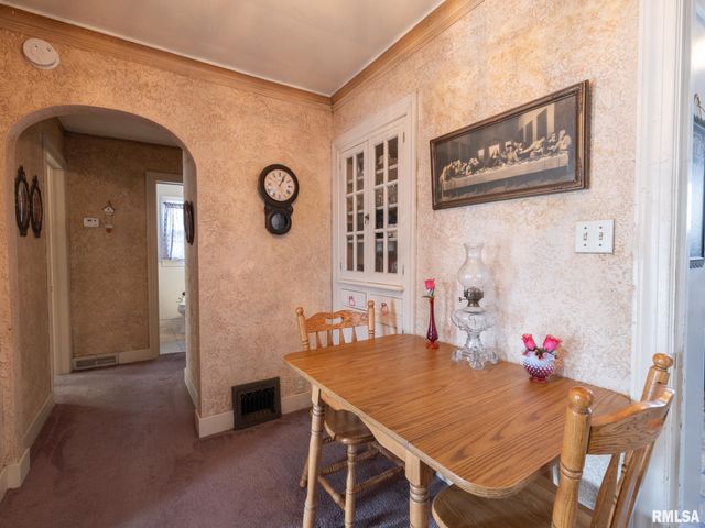 2511 W DOWNS Circle, West Peoria, IL 61604