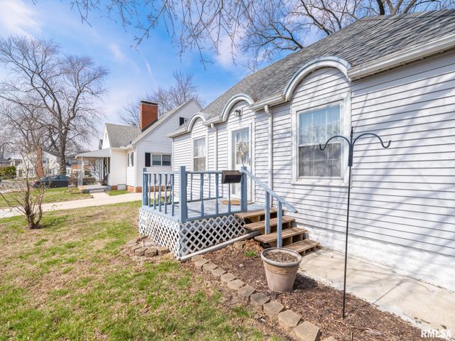 2511 W DOWNS Circle, West Peoria, IL 61604