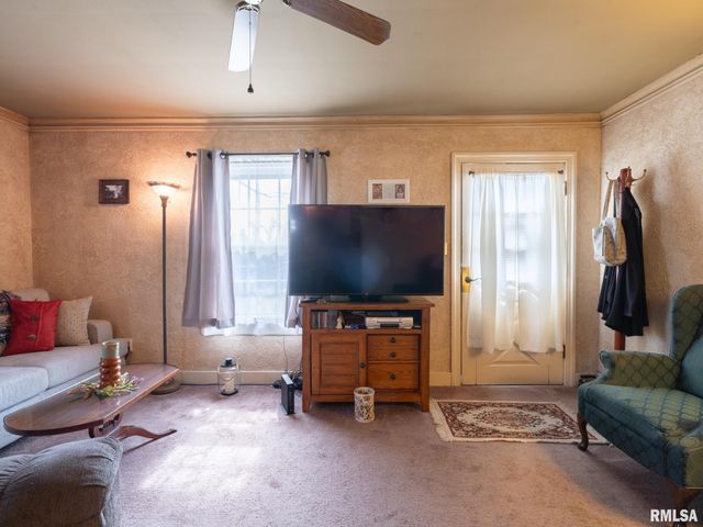 2511 W DOWNS Circle, West Peoria, IL 61604