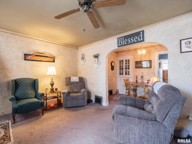 2511 W DOWNS Circle, West Peoria, IL 61604