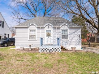 2511 W DOWNS Circle, West Peoria, IL 61604